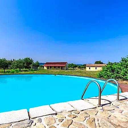 Lofts With Private Outdoor Area And Swimming-pool In Aparthotel 3*